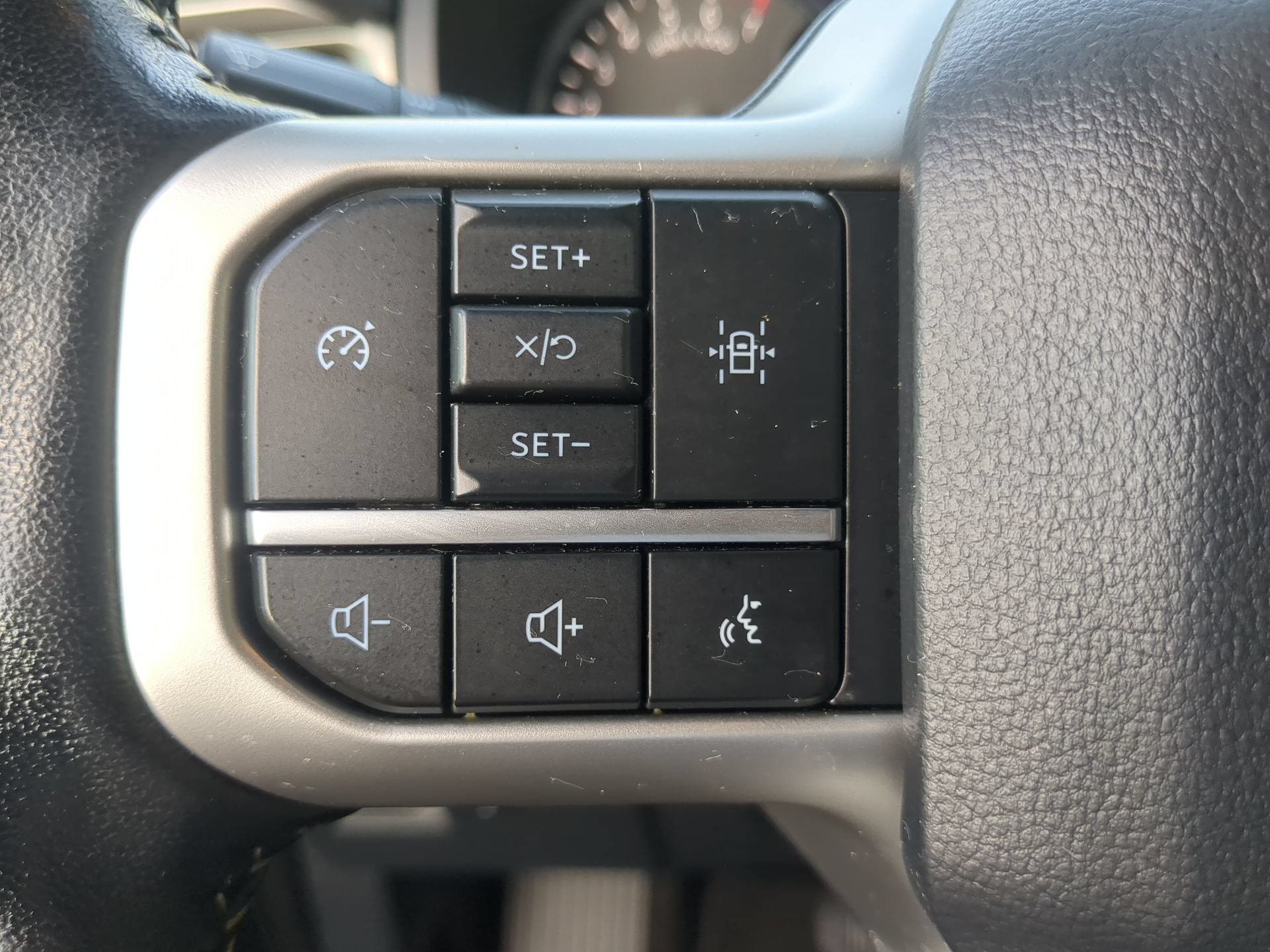 Certified 2024 Ford Expedition XLT RWD image 66