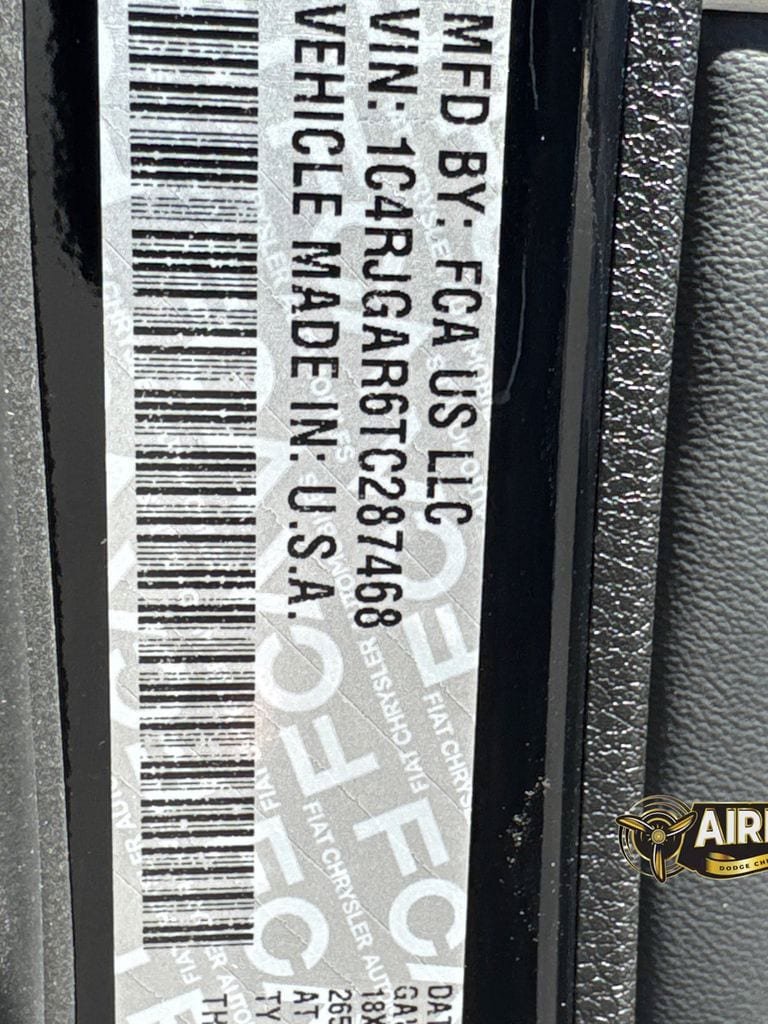 New 2026 Jeep Grand Cherokee Altitude RWD image 32