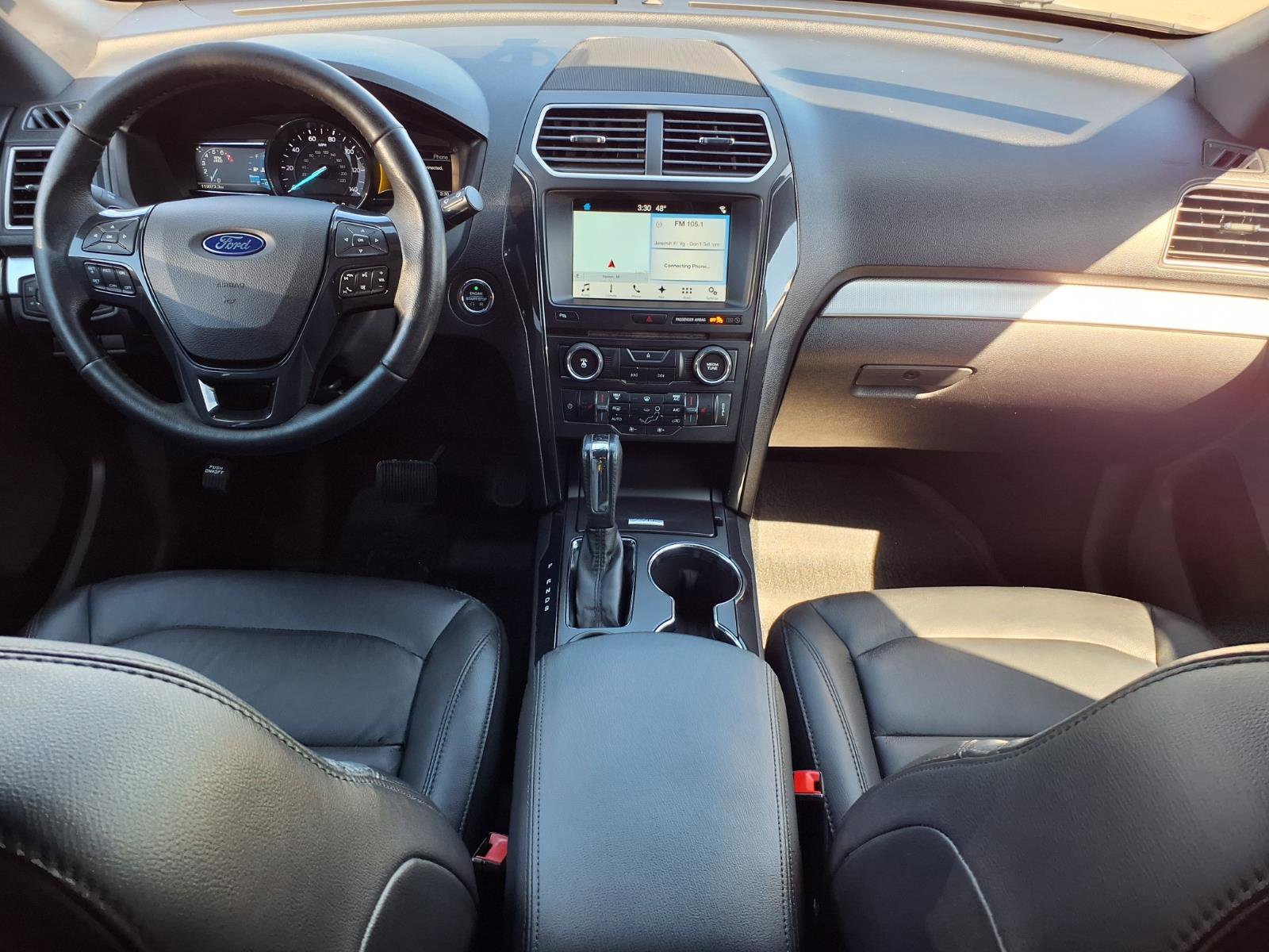 Used 2017 Ford Explorer XLT w/ Equipment Group 202A FWD image 11