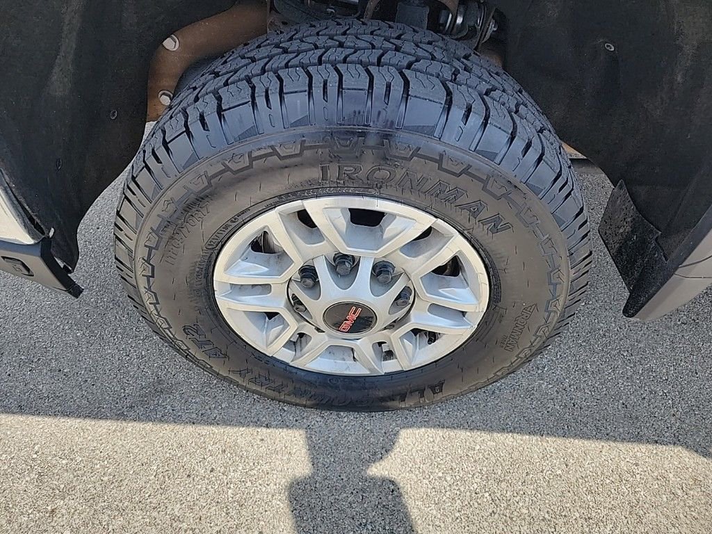 Used 2023 GMC Sierra 2500 SLE image 5