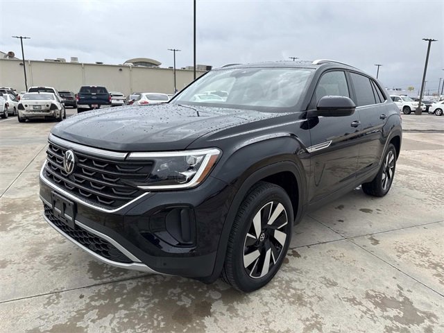 Used 2025 Volkswagen Atlas Cross Sport SE image 7