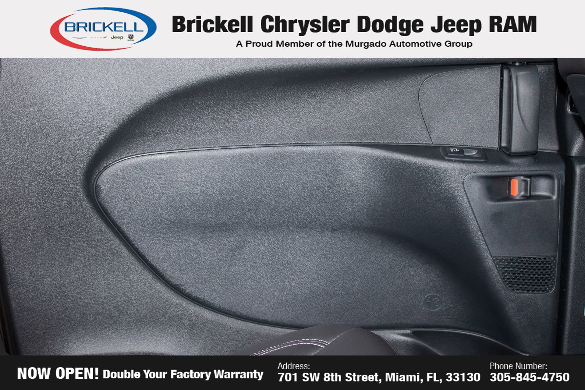 New 2025 Chrysler Pacifica Select FWD image 12