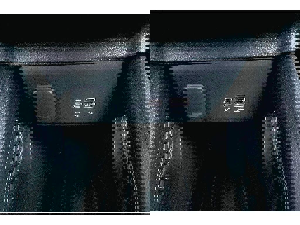 Used 2025 Chevrolet TrailBlazer LT image 24