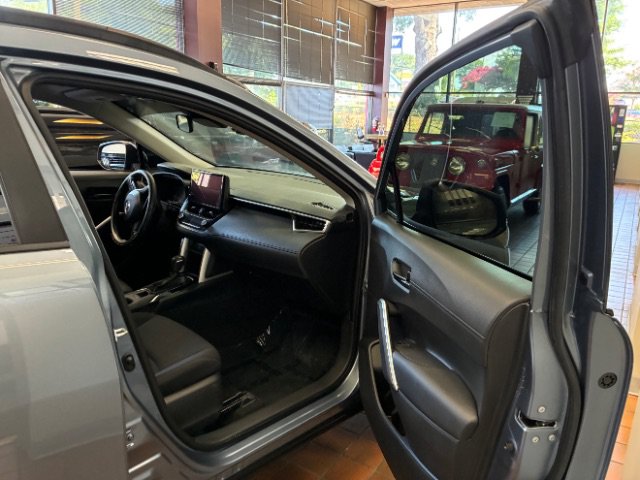 Used 2023 Toyota Corolla Cross LE FWD image 30
