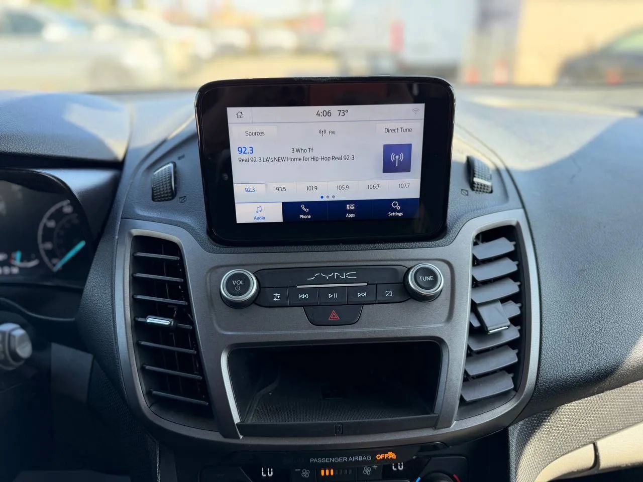 Used 2019 Ford Transit Connect XLT image 43