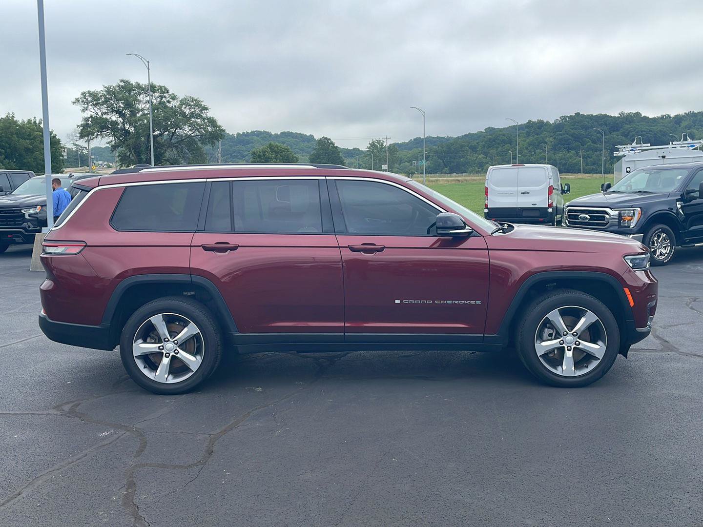 Used 2021 Jeep Grand Cherokee L Limited AWD/4WD image 6