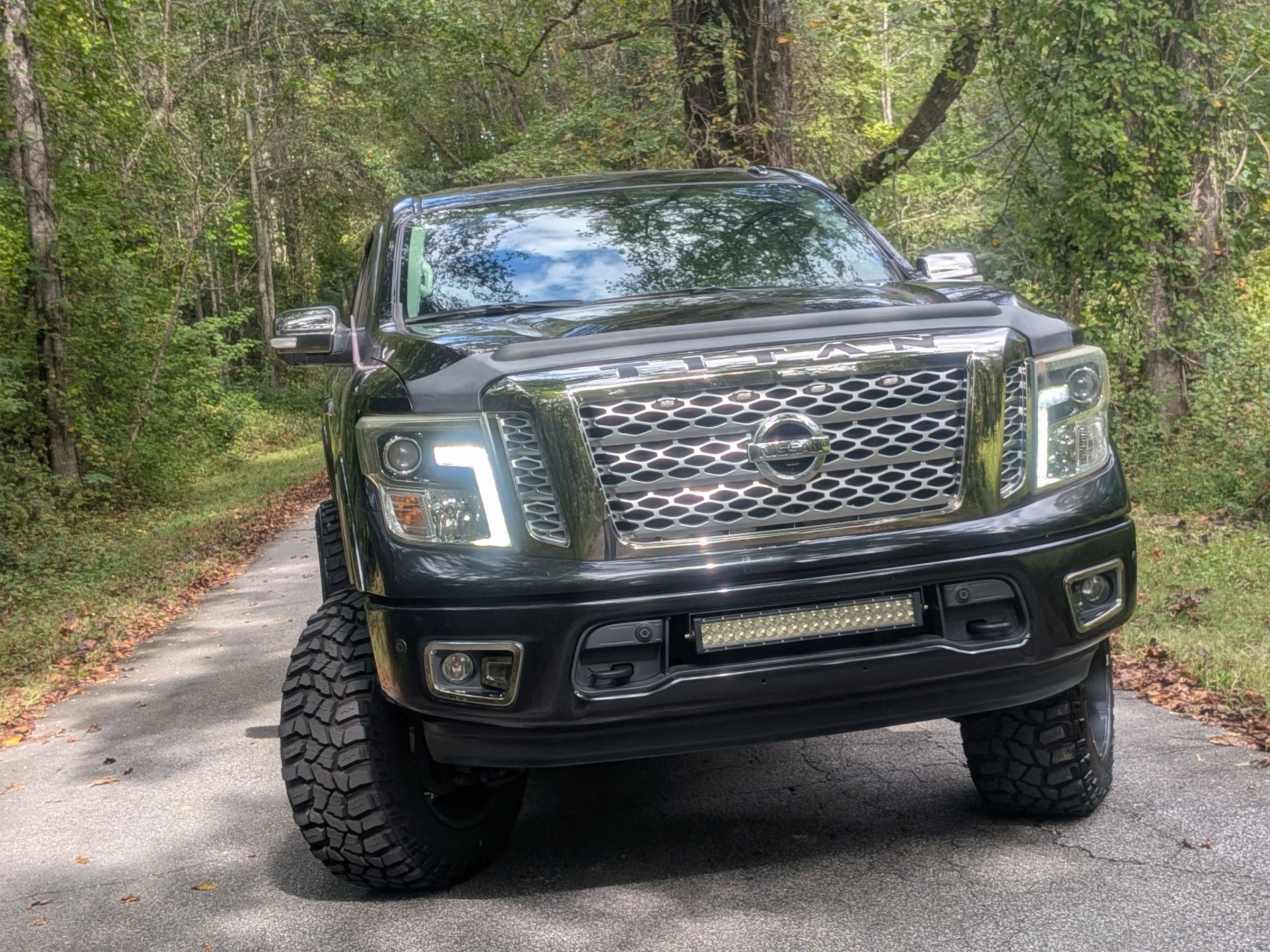 Used 2017 Nissan Titan Platinum Reserve w/ Off-Road Package image 2
