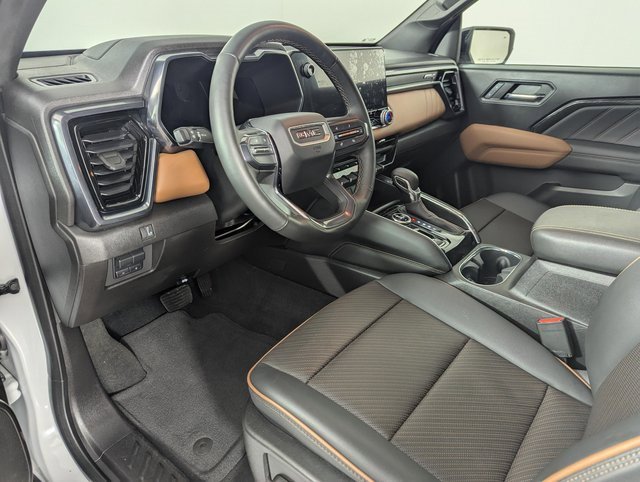 Used 2024 GMC Canyon AT4 w/ AT4 Premium Package image 17