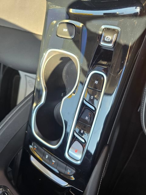 Used 2021 Buick Envision Essence w/ Sport Touring Package FWD image 20
