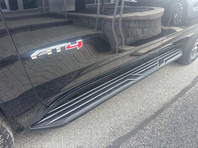 Used 2022 GMC Yukon AT4 AWD/4WD image 5