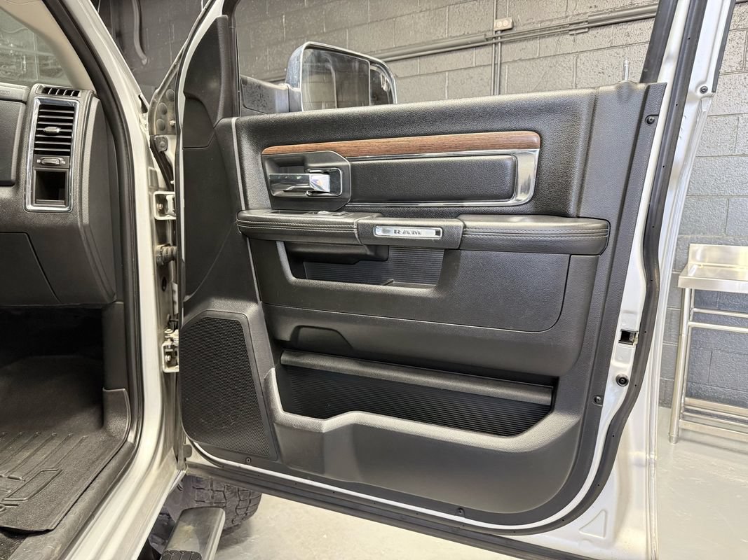 Used 2017 RAM 2500 Laramie AWD/4WD image 36