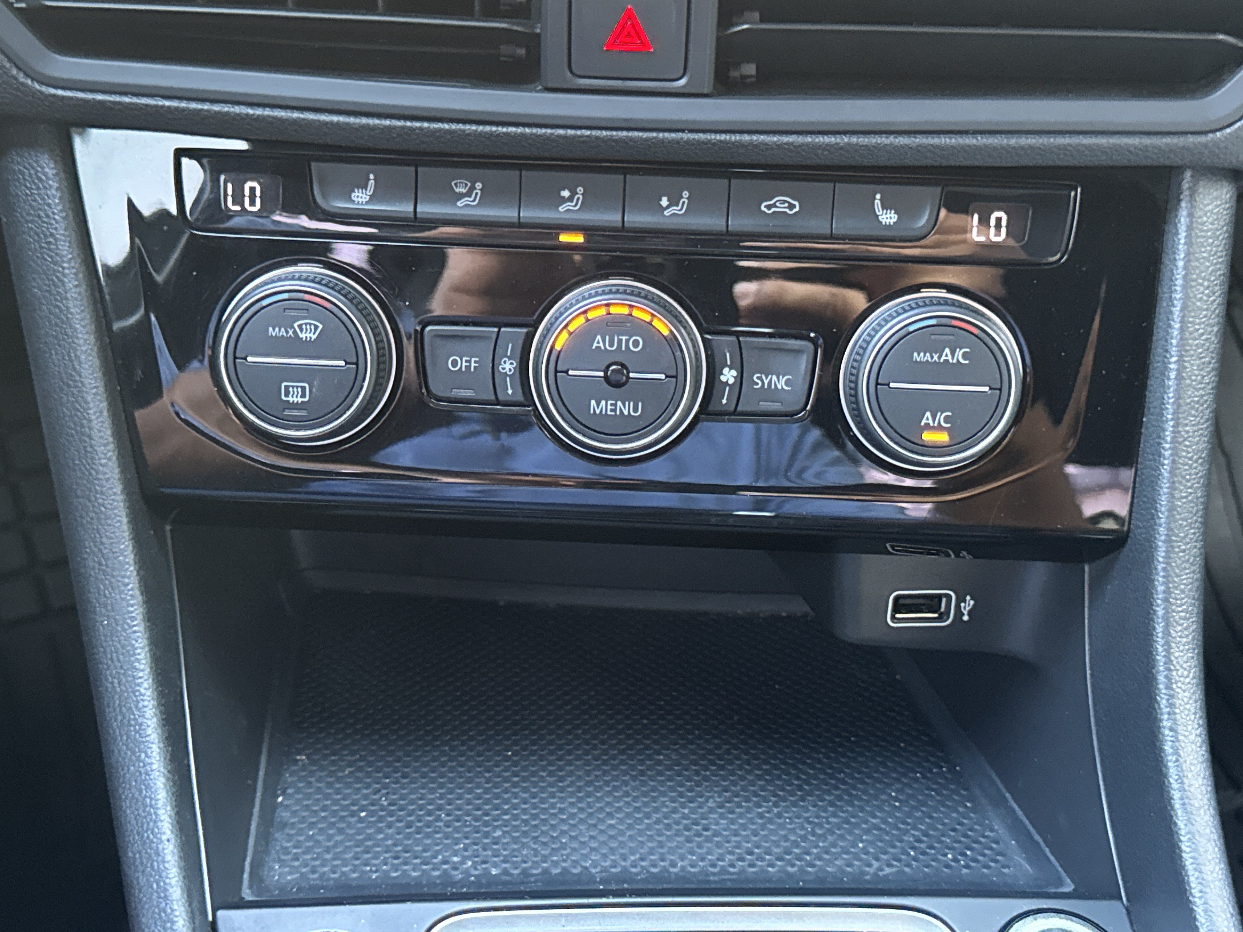 Used 2019 Volkswagen Jetta R-Line FWD image 20