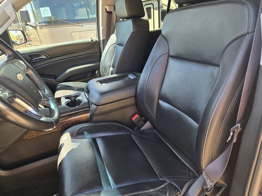 Used 2017 Chevrolet Tahoe LT w/ LT Signature Package AWD/4WD image 15