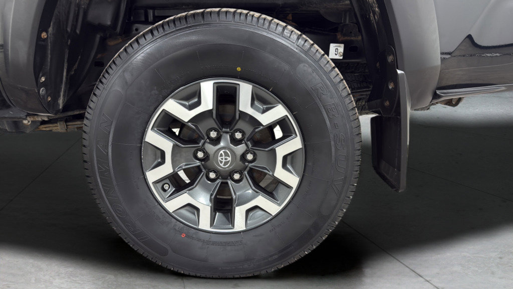 Used 2019 Toyota Tacoma SR5 image 25