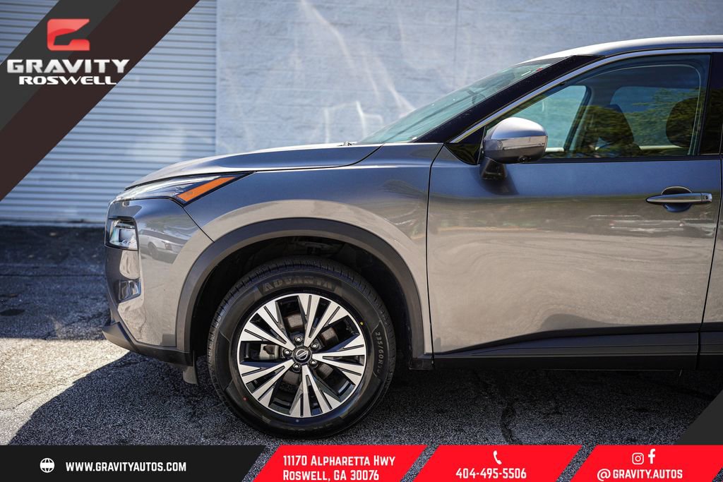 Used 2021 Nissan Rogue SV image 11