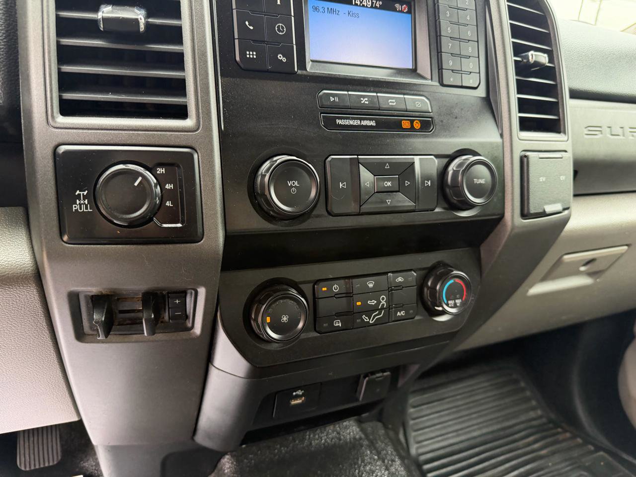 Used 2020 Ford F350 XL w/ Power Equipment Group AWD/4WD image 31