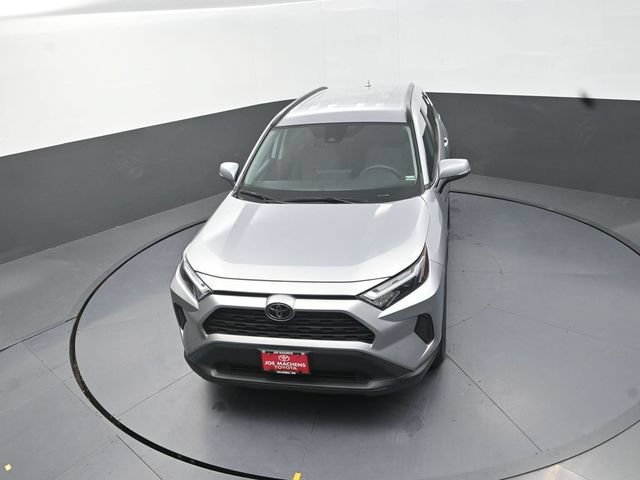 Used 2024 Toyota RAV4 XLE FWD image 24