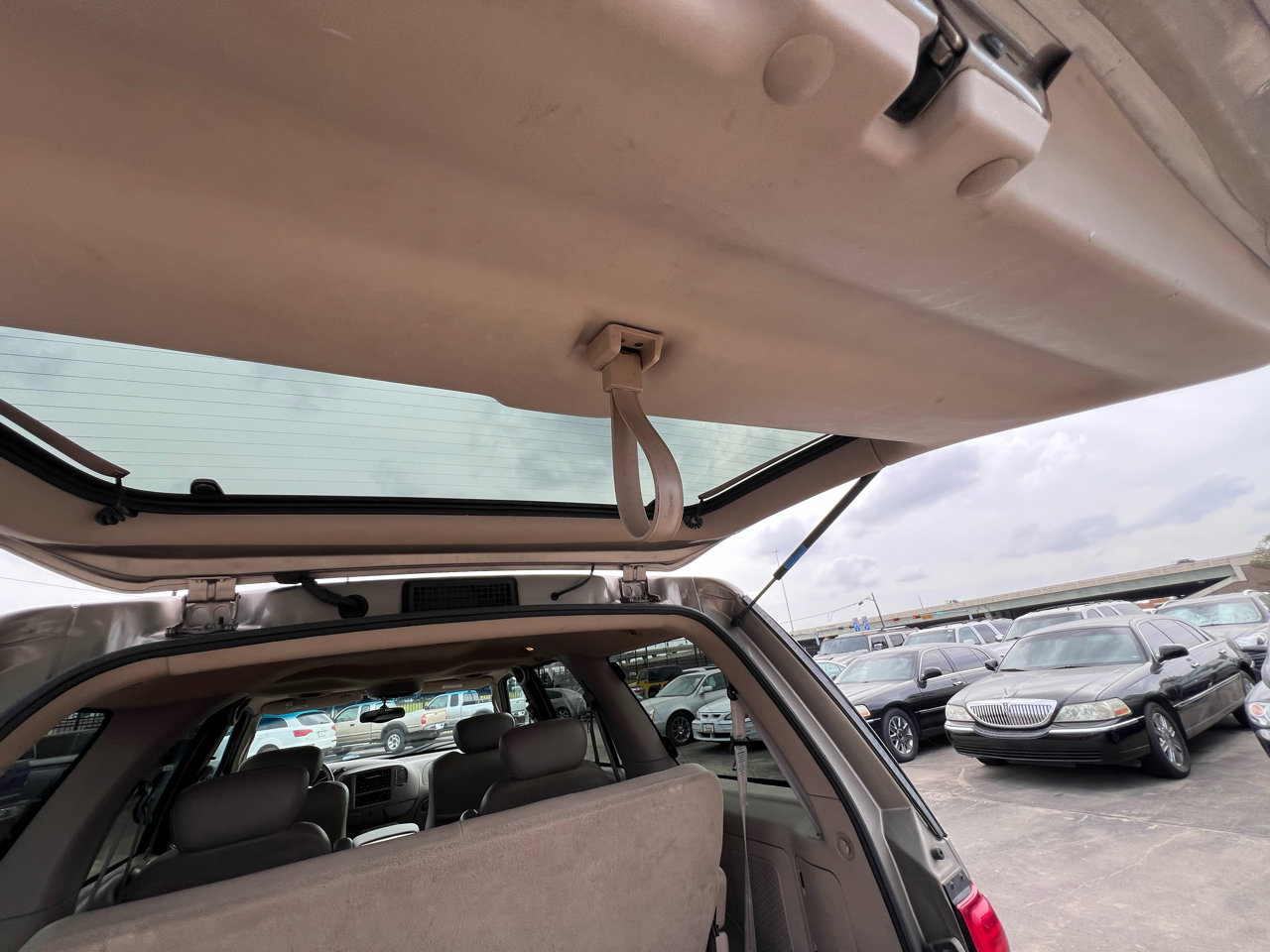 Used 2002 Ford Expedition Eddie Bauer image 14