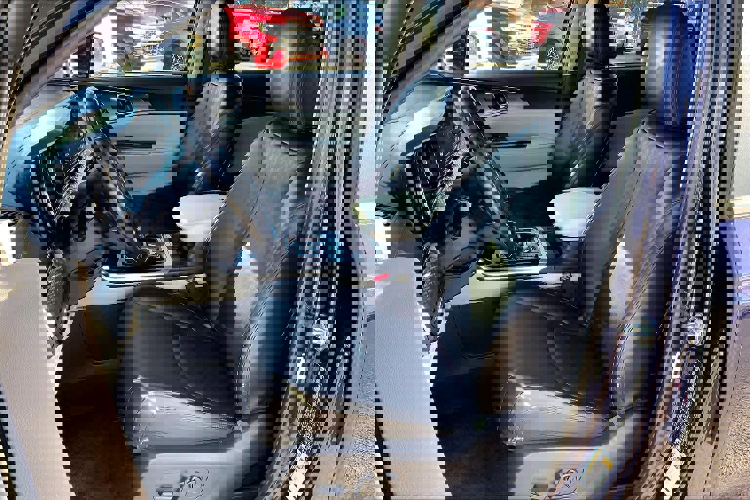 Used 2022 Kia Carnival LX image 7