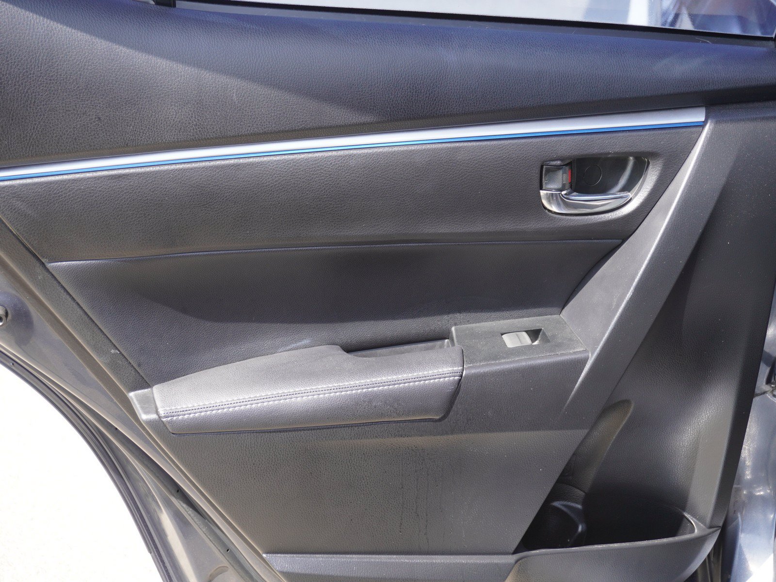 Used 2016 Toyota Corolla S FWD image 11