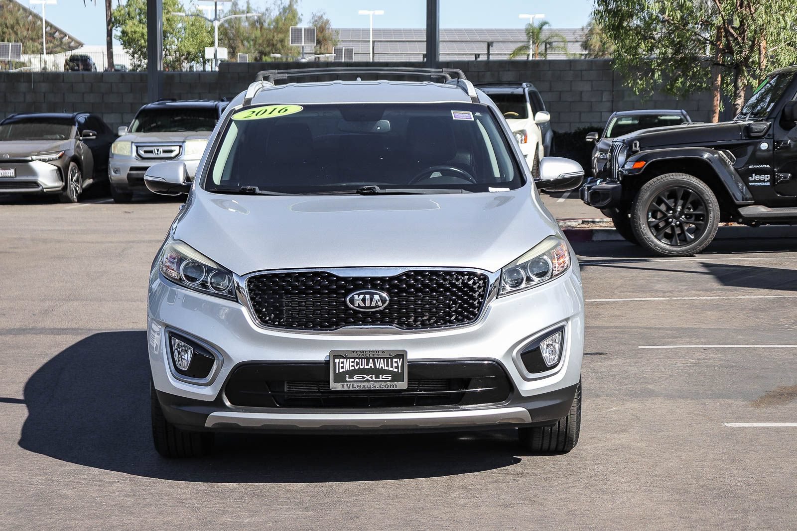 Used 2016 Kia Sorento EX AWD/4WD image 2
