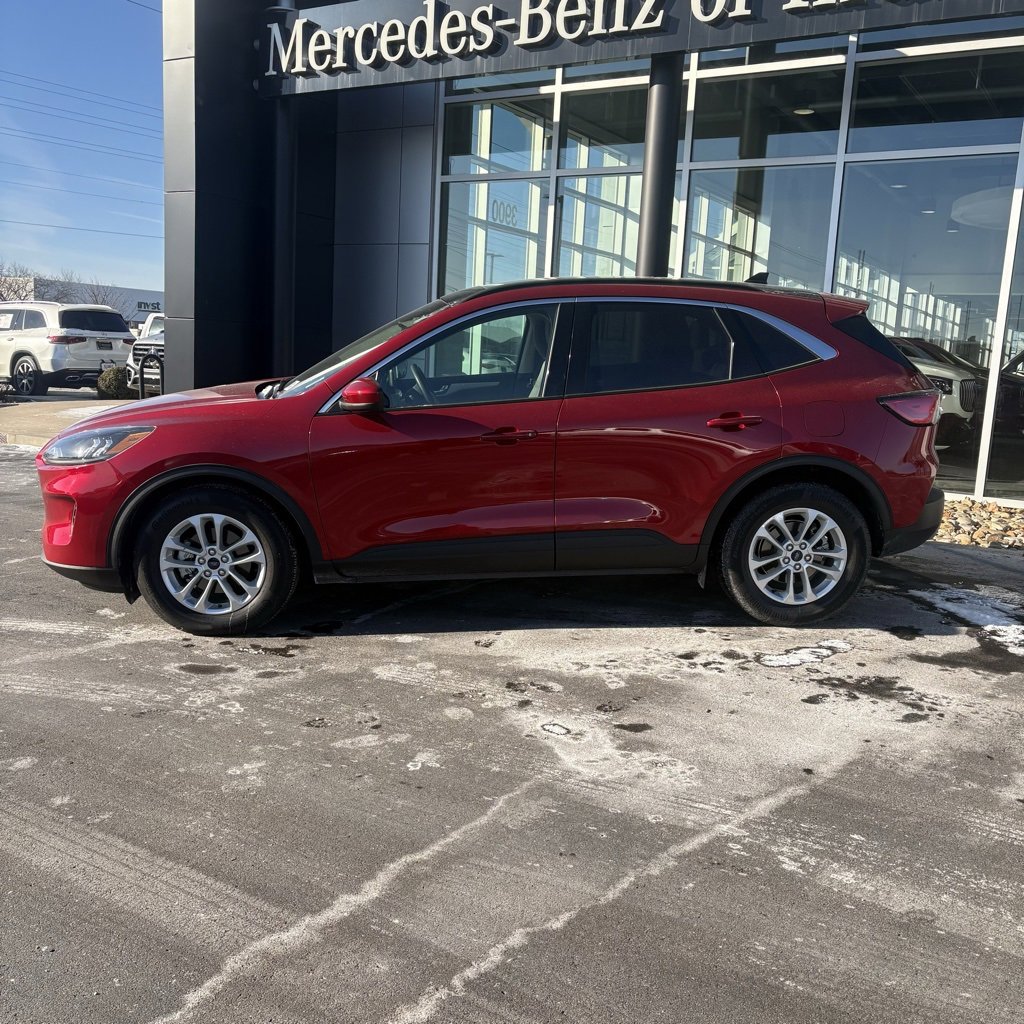 Used 2020 Ford Escape SE image 4