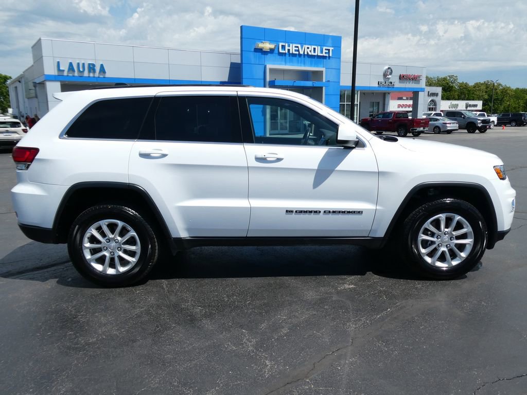 Used 2022 Jeep Grand Cherokee Laredo E AWD/4WD image 4