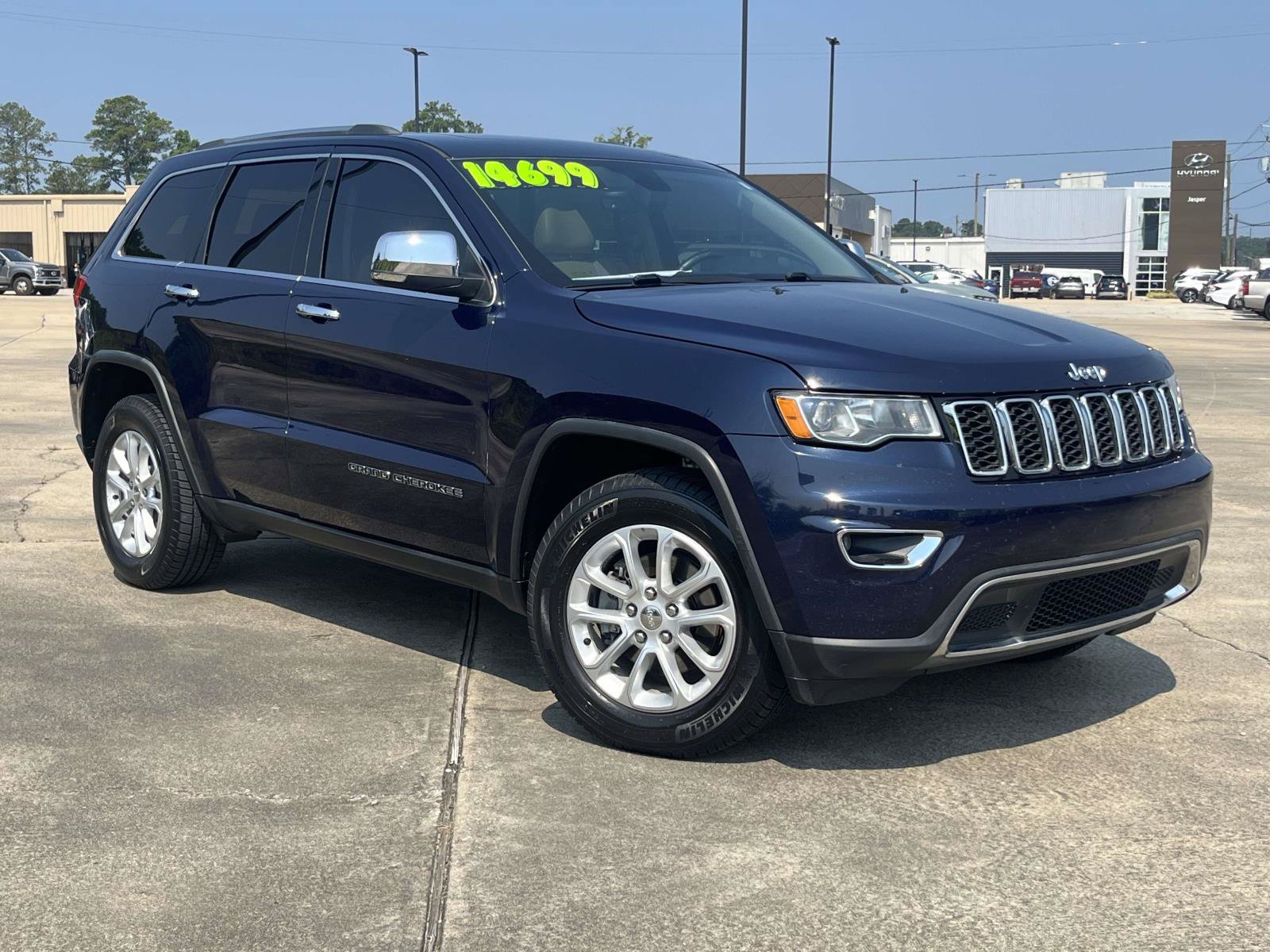 Used 2017 Jeep Grand Cherokee Limited AWD/4WD image 1