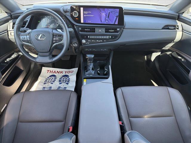 Used 2025 Lexus ES 300h w/ Premium Package image 14