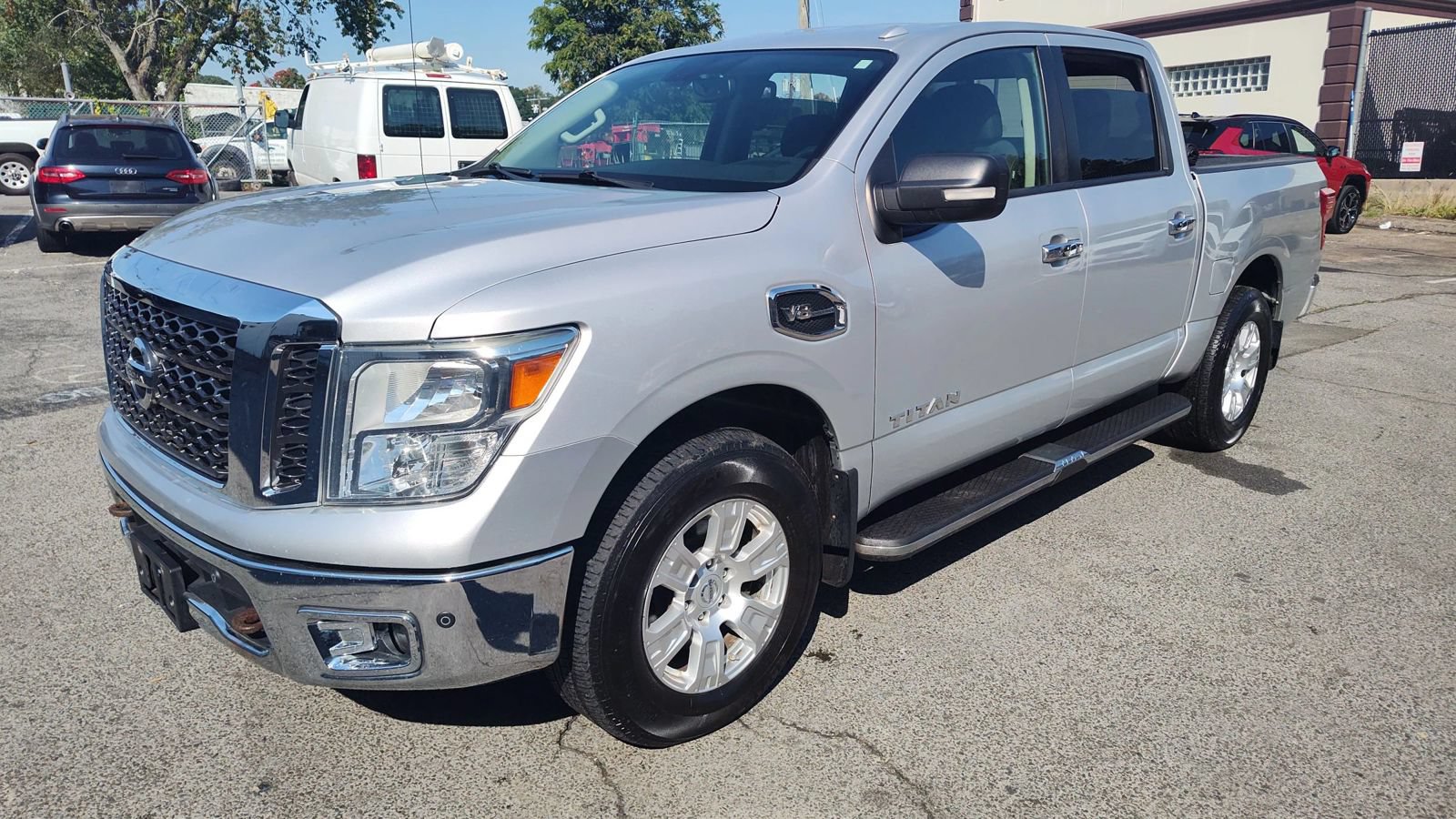 Used 2017 Nissan Titan SV AWD/4WD image 1