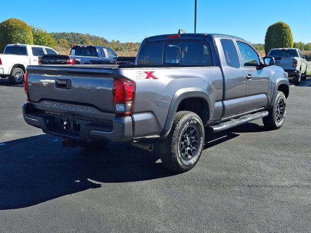 Used 2020 Toyota Tacoma SR w/ SX Package AWD/4WD image 14