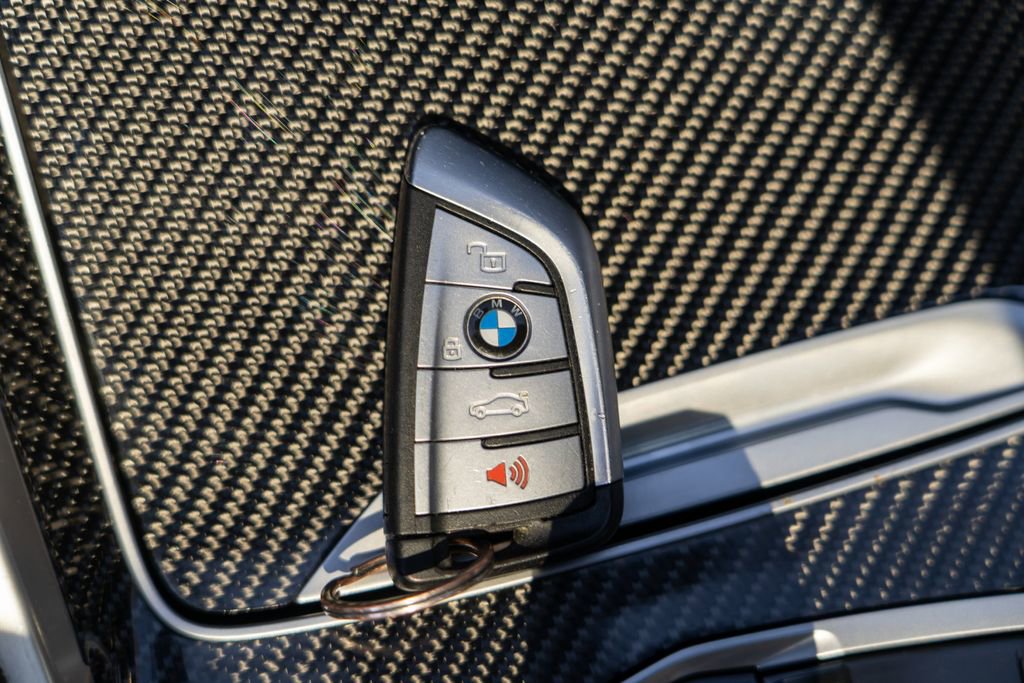 Used 2023 BMW X6 M50i w/ Executive Package image 32