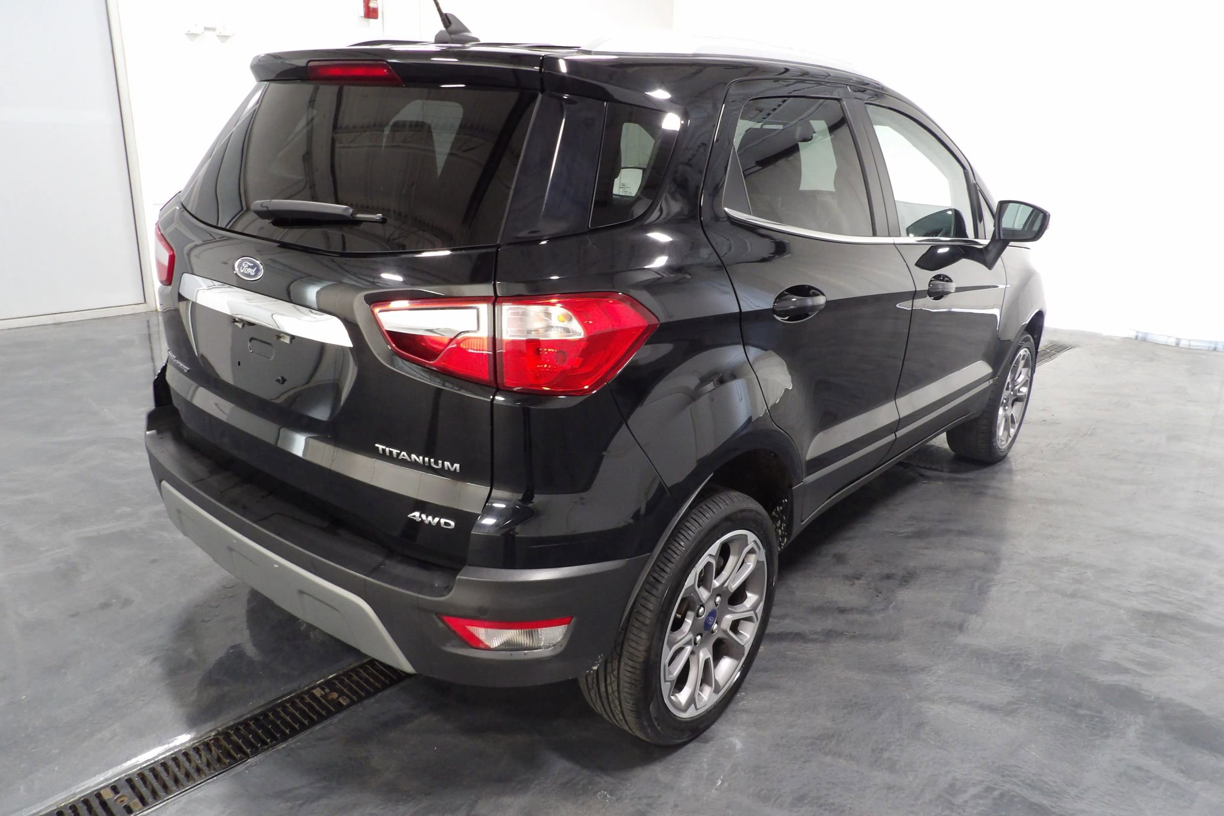 Used 2021 Ford EcoSport Titanium w/ Interior Protection Package image 4