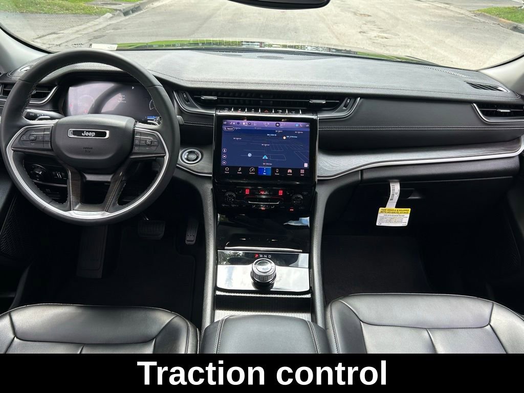 Used 2024 Jeep Grand Cherokee Limited w/ Black Appearance Package image 13