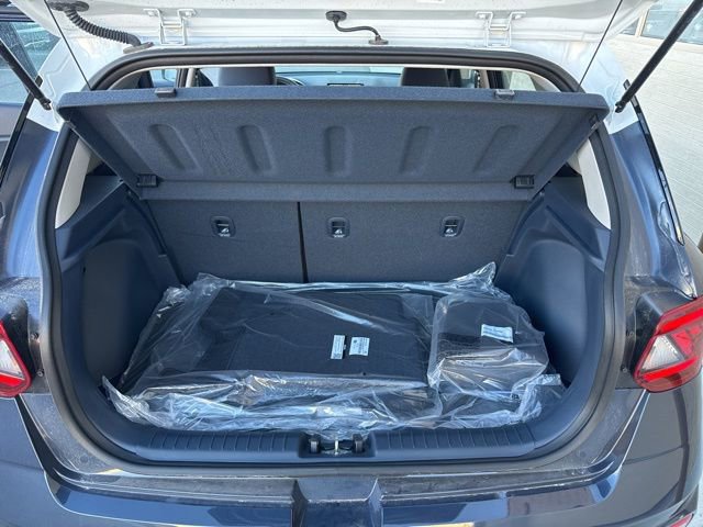 Used 2025 Hyundai Venue Limited image 10