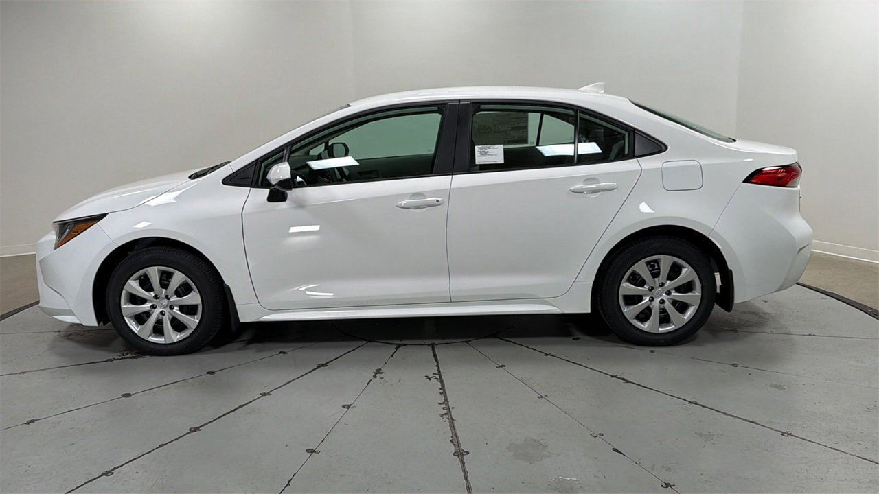New 2026 Toyota Corolla LE image 8