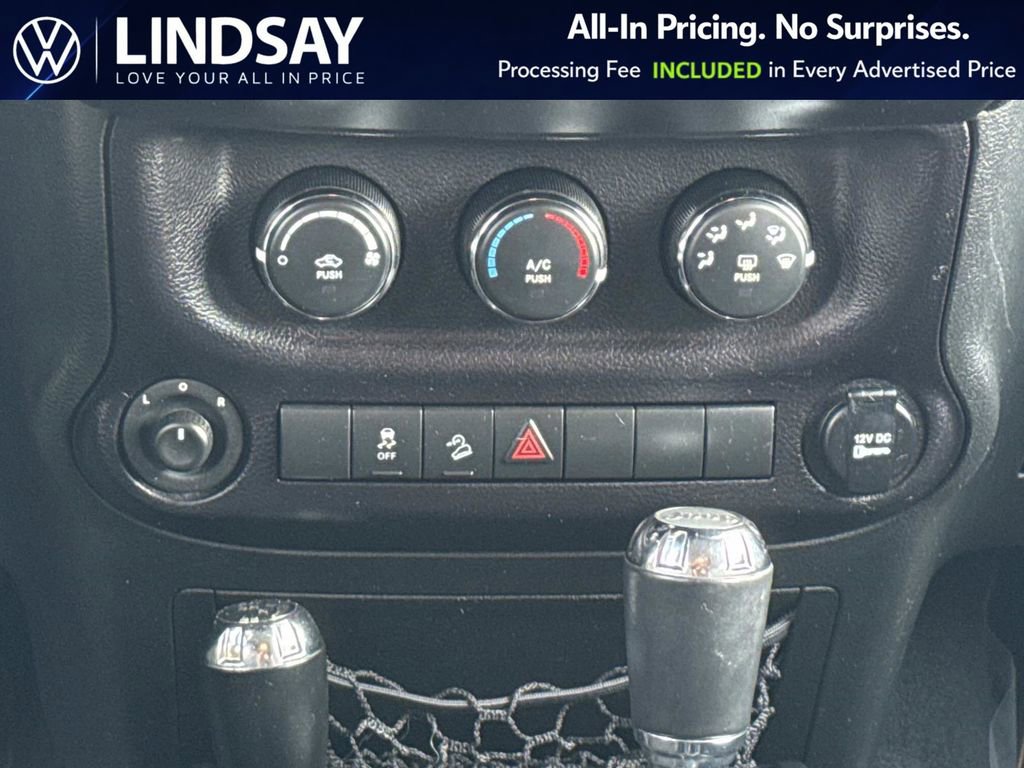 Used 2015 Jeep Wrangler Unlimited Sport w/ Quick Order Package 24S AWD/4WD image 16