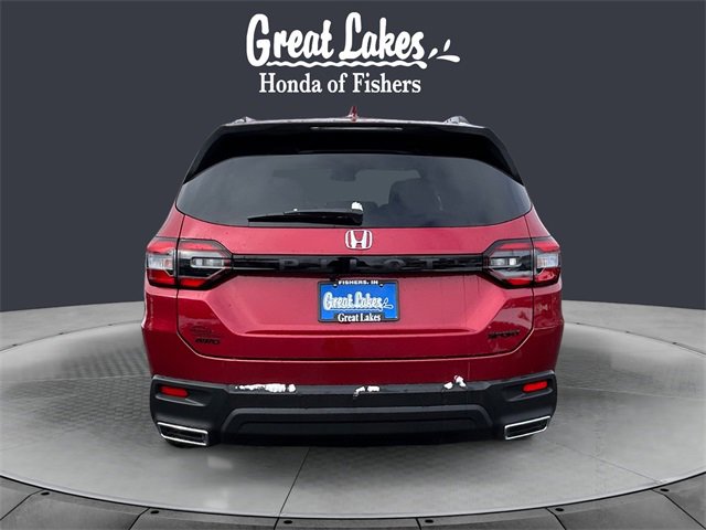 New 2025 Honda Pilot Sport image 4