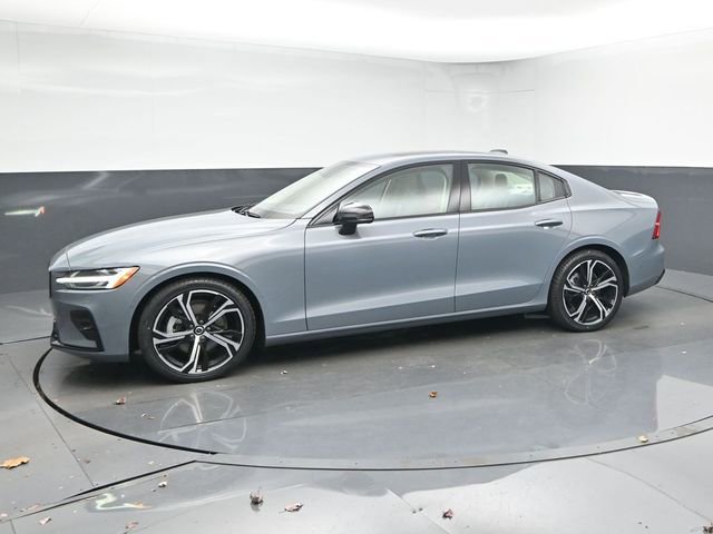 Used 2024 Volvo S60 B5 Ultimate image 4