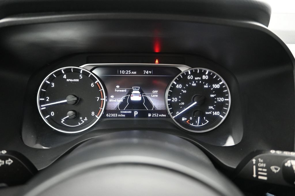Used 2024 Nissan Rogue S FWD image 14