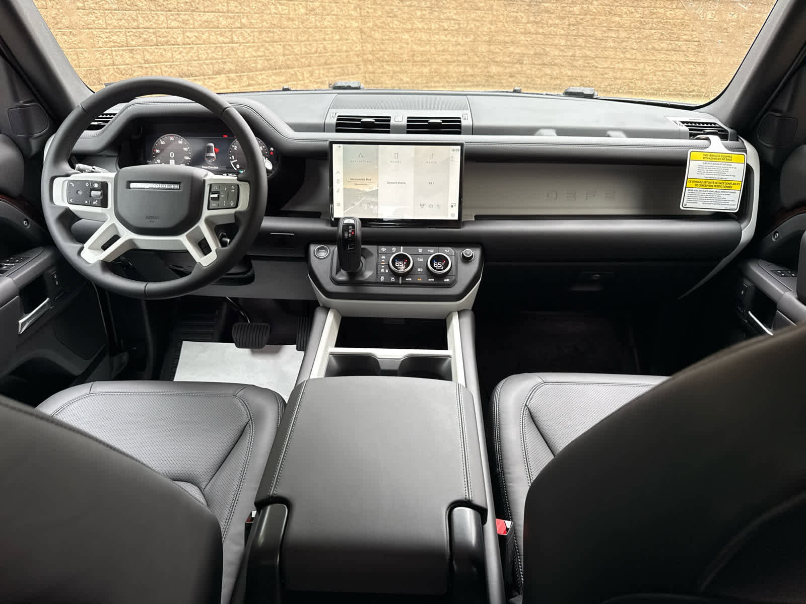 Used 2025 Land Rover Defender 130 S image 8