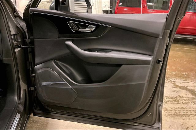 Used 2018 Audi Q7 3.0T Prestige w/ Prestige Package image 24