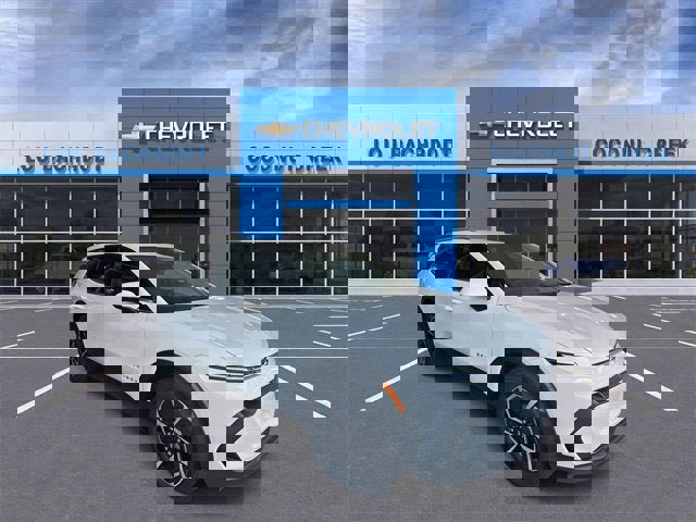 New 2026 Chevrolet Equinox EV LT image 2