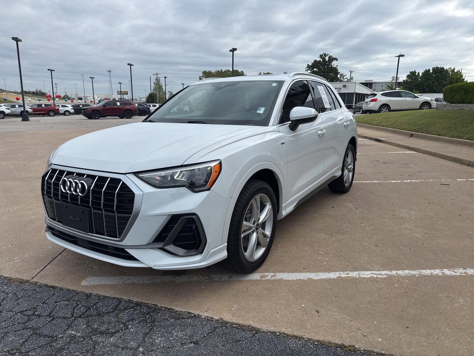 Used 2021 Audi Q3 2.0T Premium w/ Convenience Package image 6