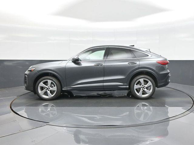 Used 2026 Audi Q5 Premium Plus w/ Premium Plus AWD/4WD image 4