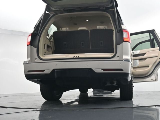 Used 2019 Lincoln Navigator Reserve w/ Cargo Package AWD/4WD image 42