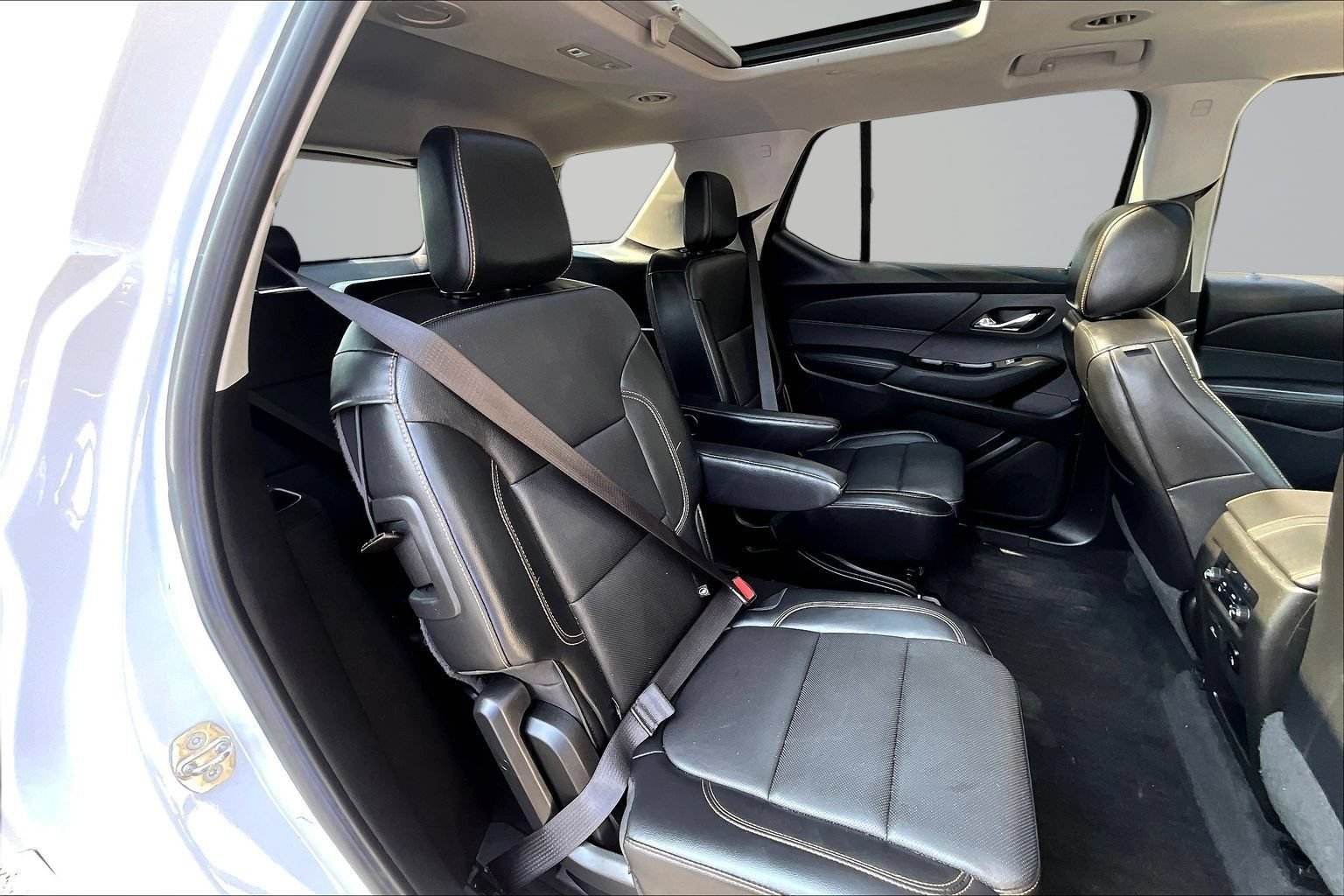 Used 2018 Chevrolet Traverse Premier AWD/4WD image 25