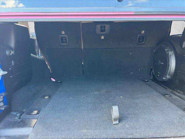 Used 2022 Jeep Wrangler Unlimited Sahara AWD/4WD image 6