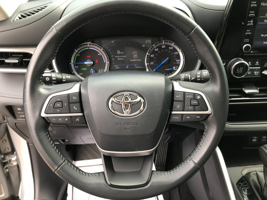 Certified 2022 Toyota Highlander XLE AWD/4WD image 18