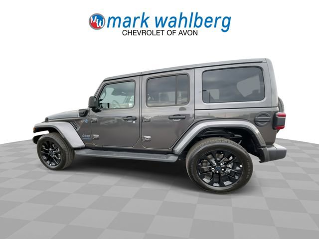 Used 2025 Jeep Wrangler Unlimited Sahara image 2